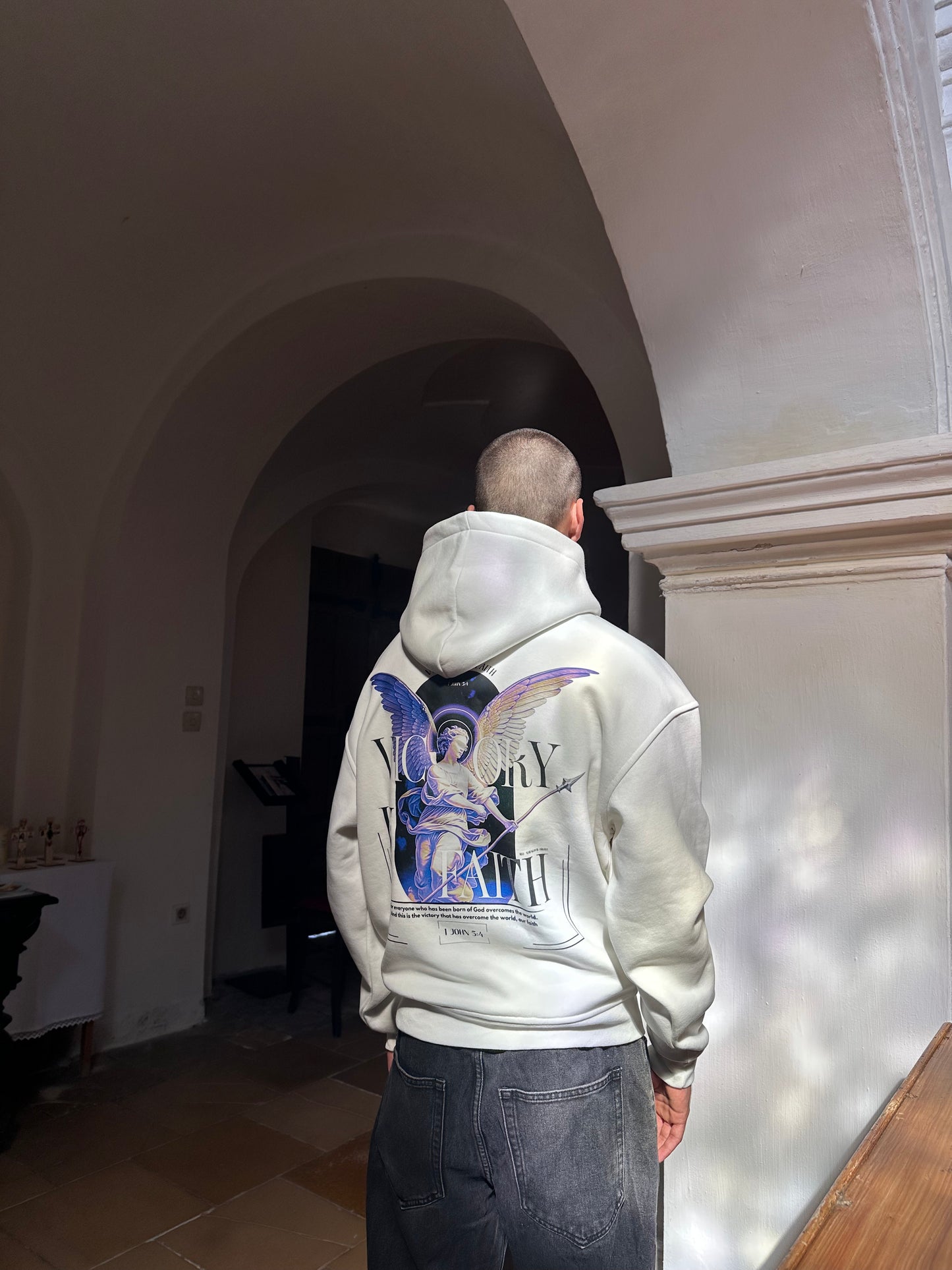 VICTRY | Oversized Hoodie